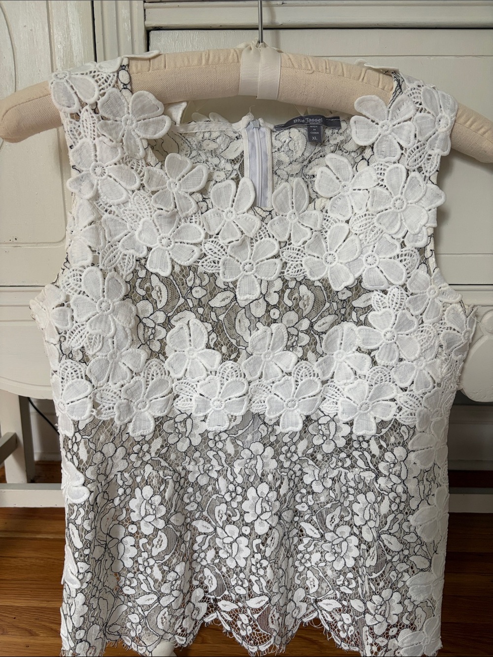 Anthropologie Women's White Floral Lace Sleeveless Blouse